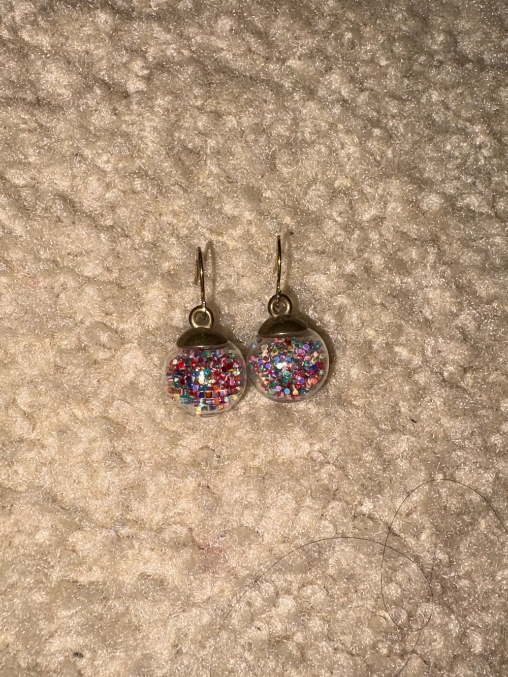 Claire’s Glass Globe Drop Earrings with Multicolor Confetti